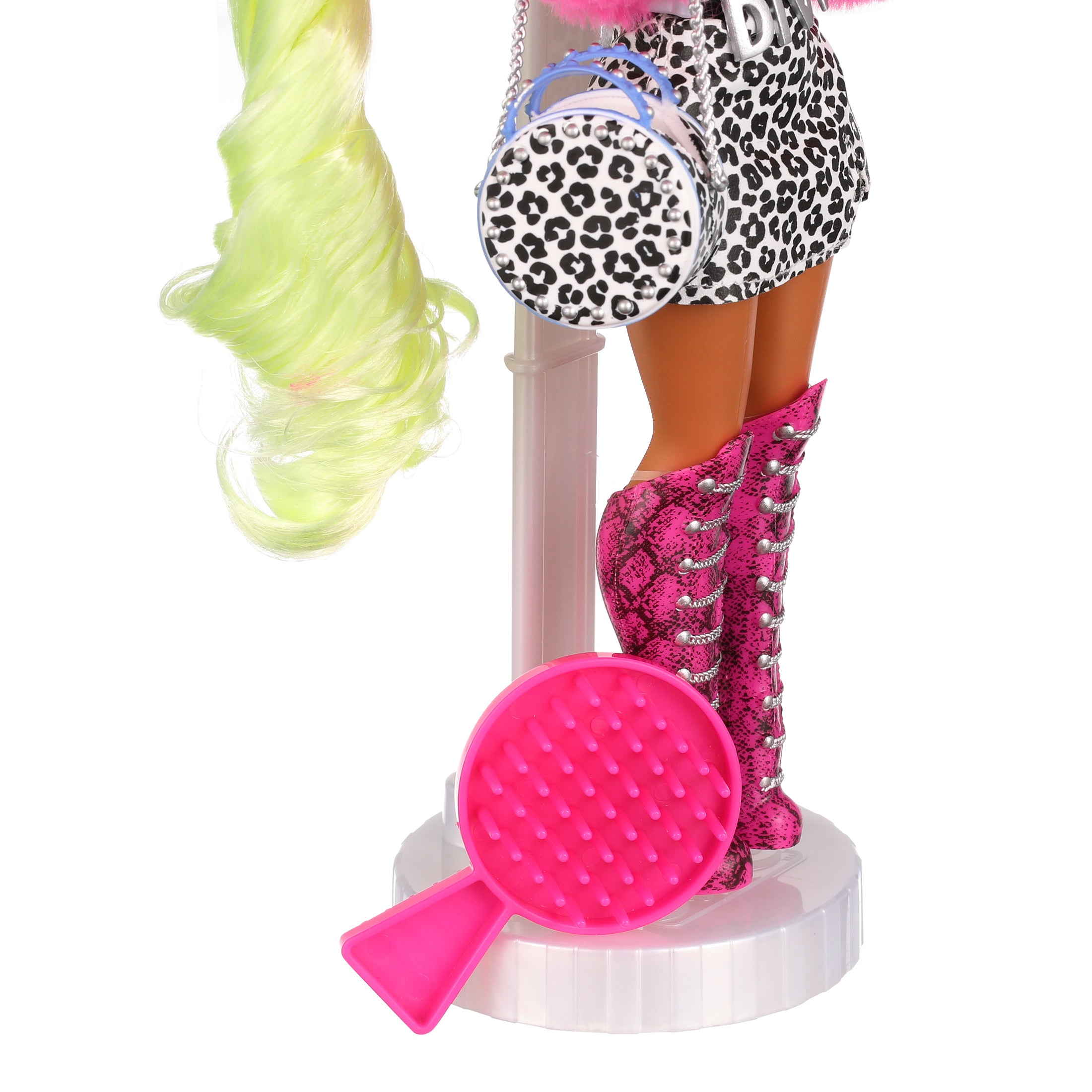 L.O.L Surprise! OMG Lady Diva Fashion Doll Playset, 6 Pieces