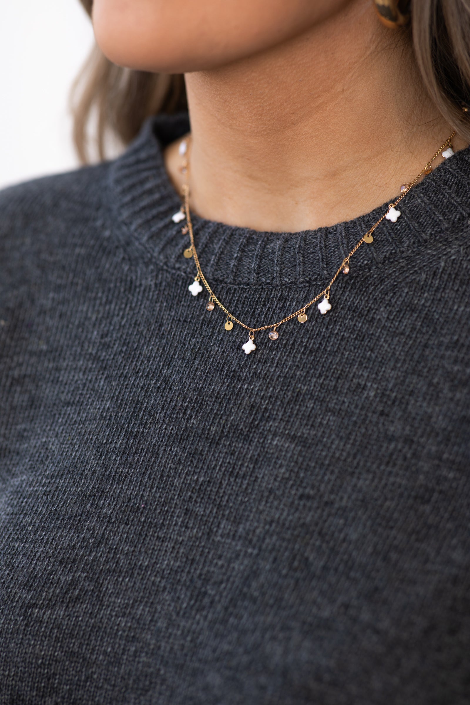 White and Gold Clover Pendant Necklace