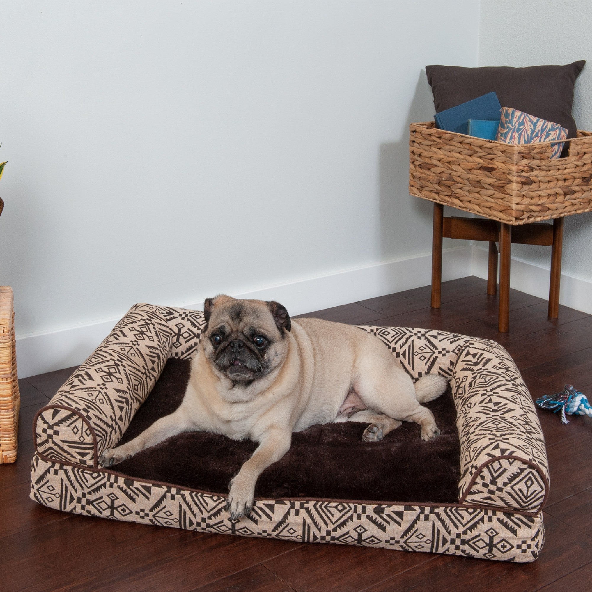 FurHaven Pet Dog Bed | Orthopedic Southwest Kilim Sofa-Style Couch Pet Bed for Dogs and Cats， Desert Brown， Medium