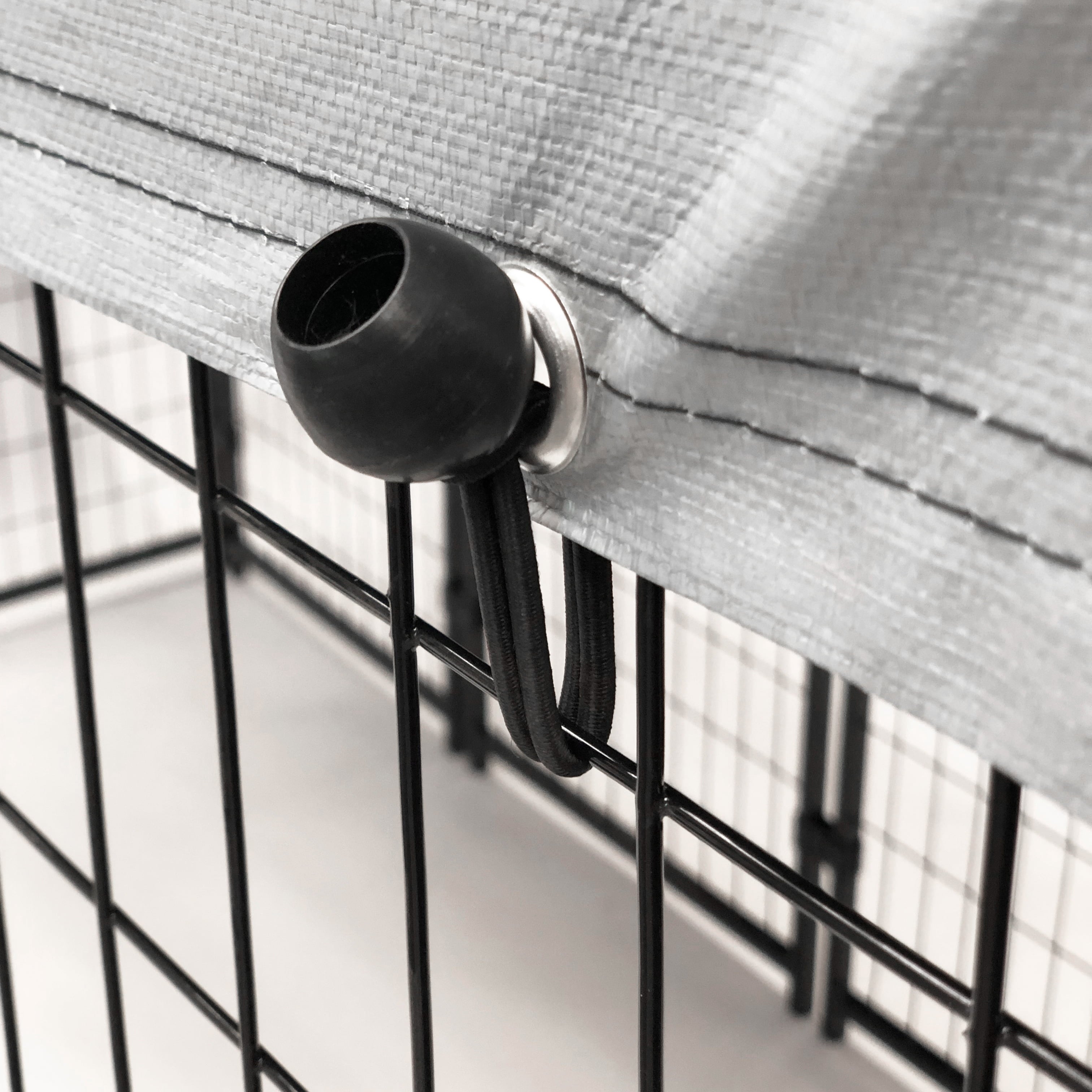 KennelMaster Black Welded Wire Dog Kennel， 72