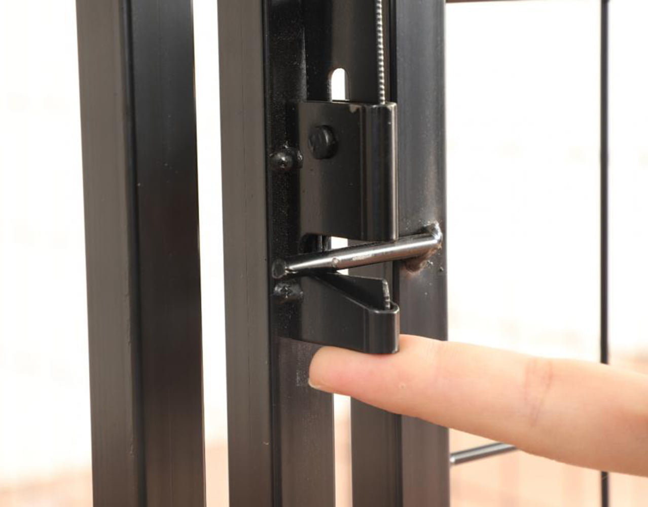 FINE MAKER Large Dog Kennel Dog House Heavy Duty Metal 50