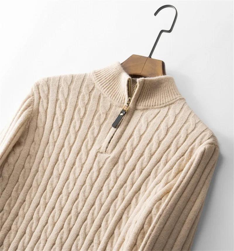 Suéter Heroes™ com Gola Alta e Zíper / Imponência e Conforto em Tricô!