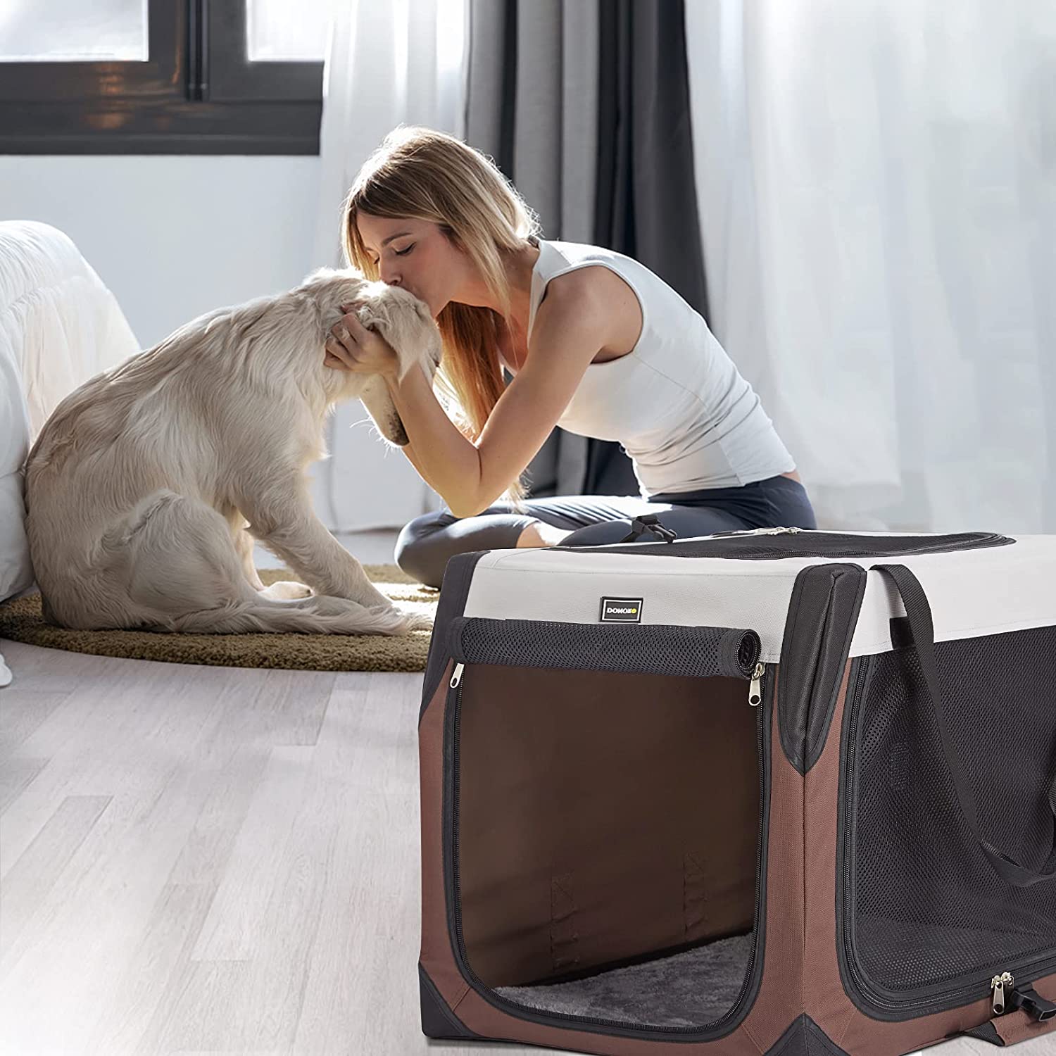 Dog Crates for Medium Dogs， Portable Collapsible Three Door Dog Kennel and Houses， Soft-Sided Cage for Indoor Training and Outdoor Travel with Pad (Medium (36