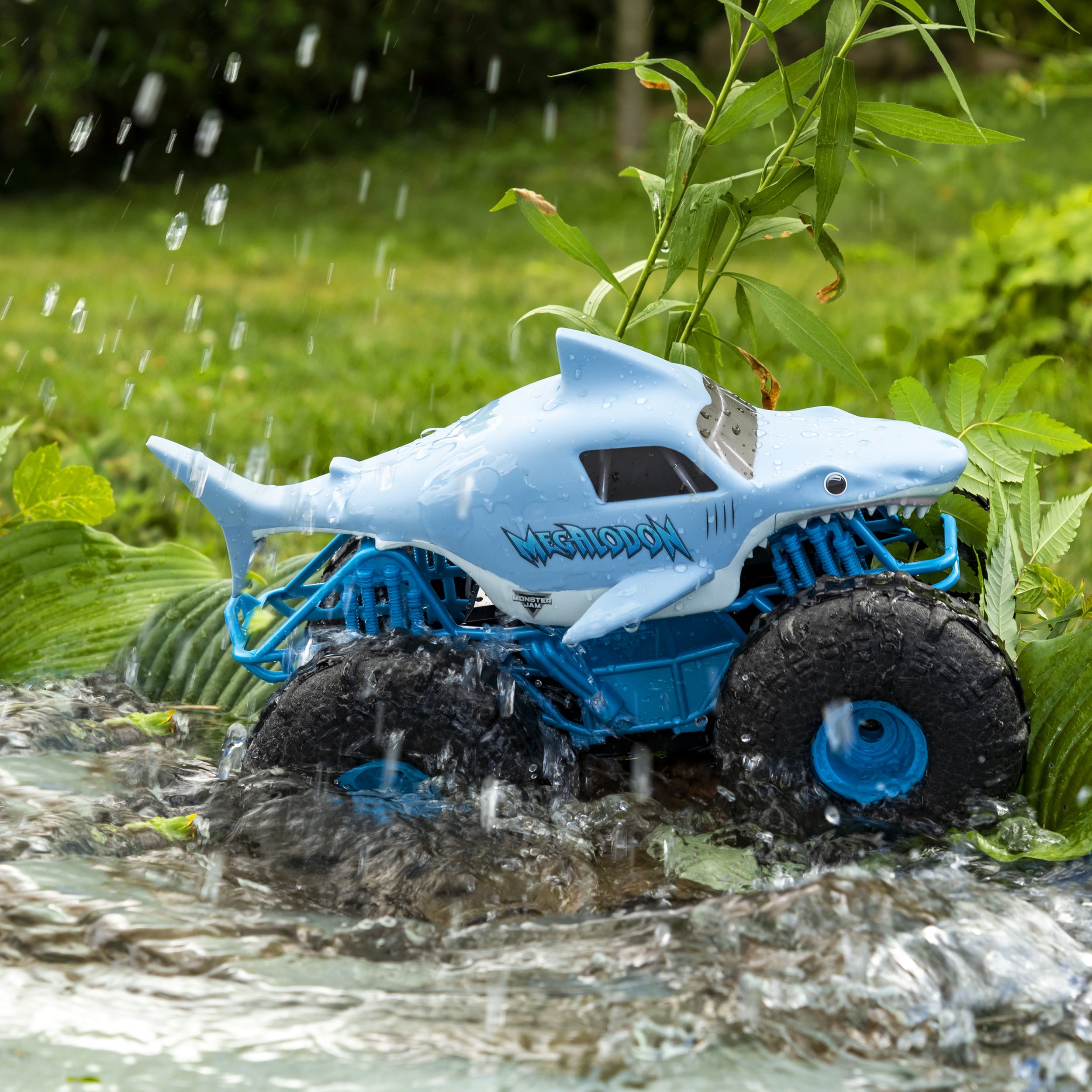Monster Jam， Official Megalodon Storm All-Terrain Remote Control Monster Truck Toy Vehicle， 1:15 Scale