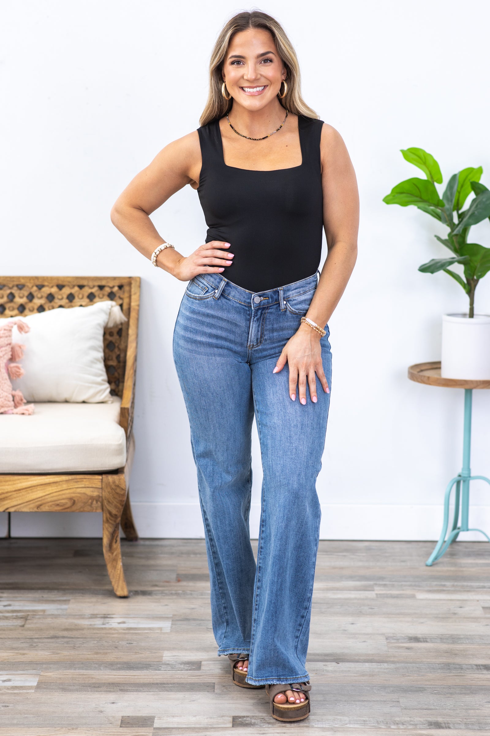 Black Square Neckline Sleeveless Bodysuit