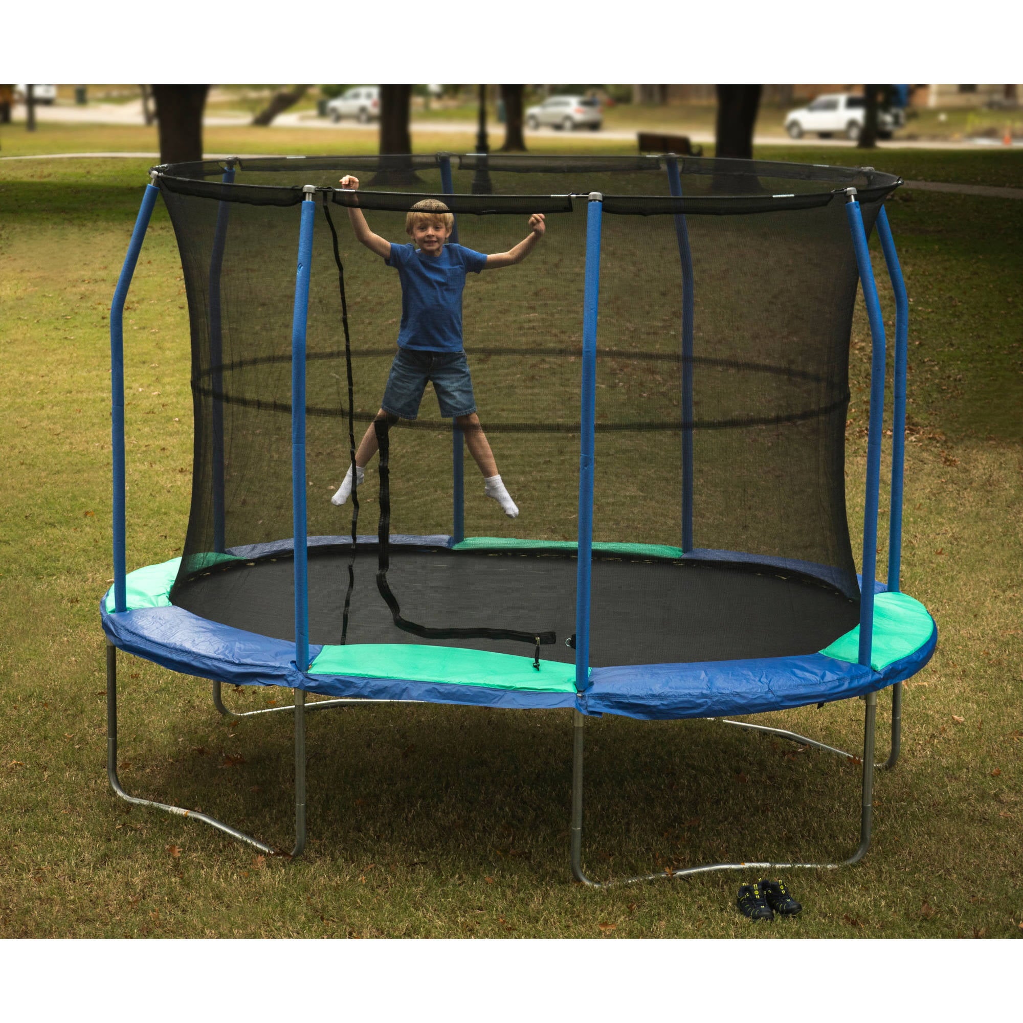JumpKing Oval 8' x 11.5' Trampoline， with Enclosure， Blue/Green
