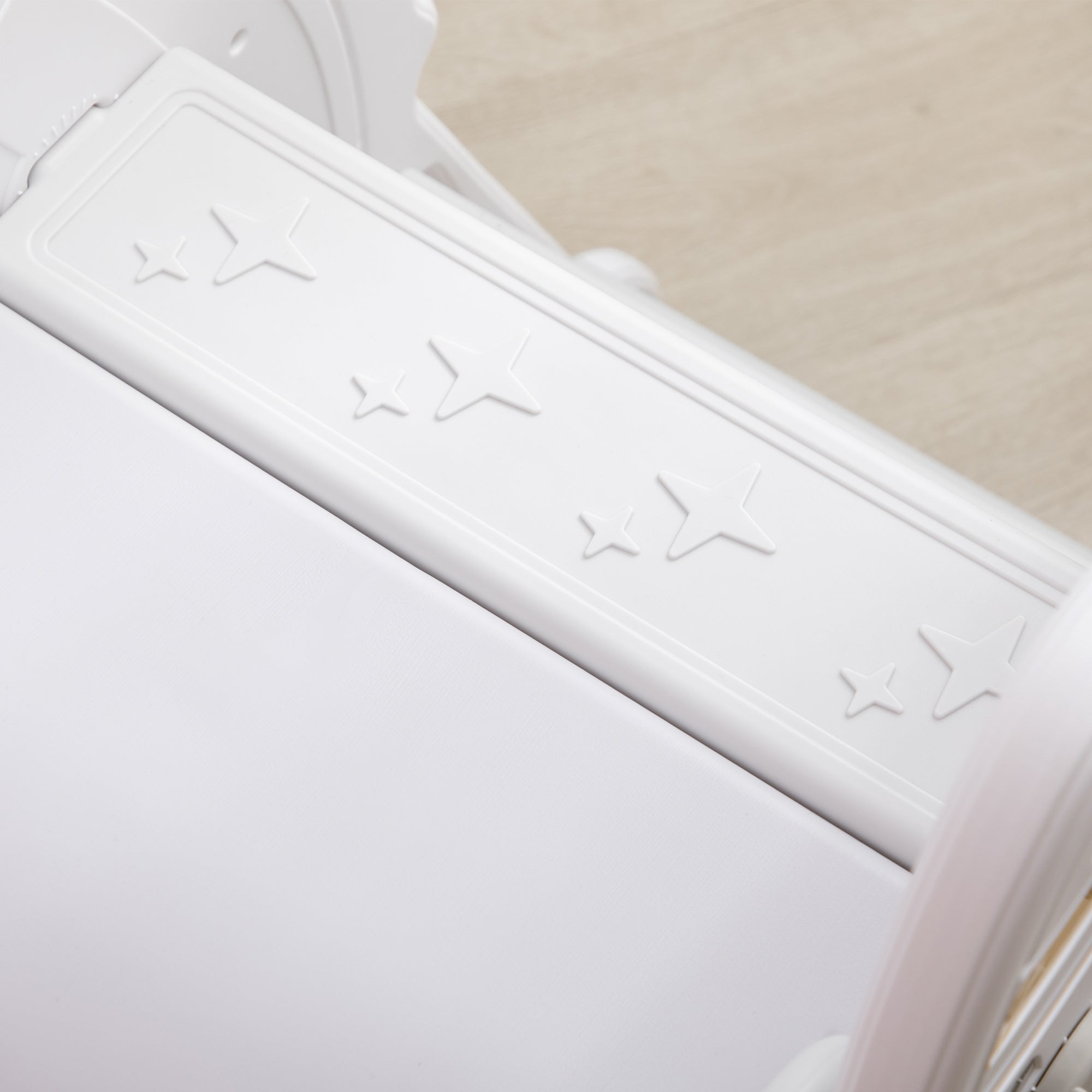 Qaba Kids Indoor Slide for Toddlers Ages 1.5-3， Small Toddler Slide， Space Toy Playset for Girls and Boys， Gray