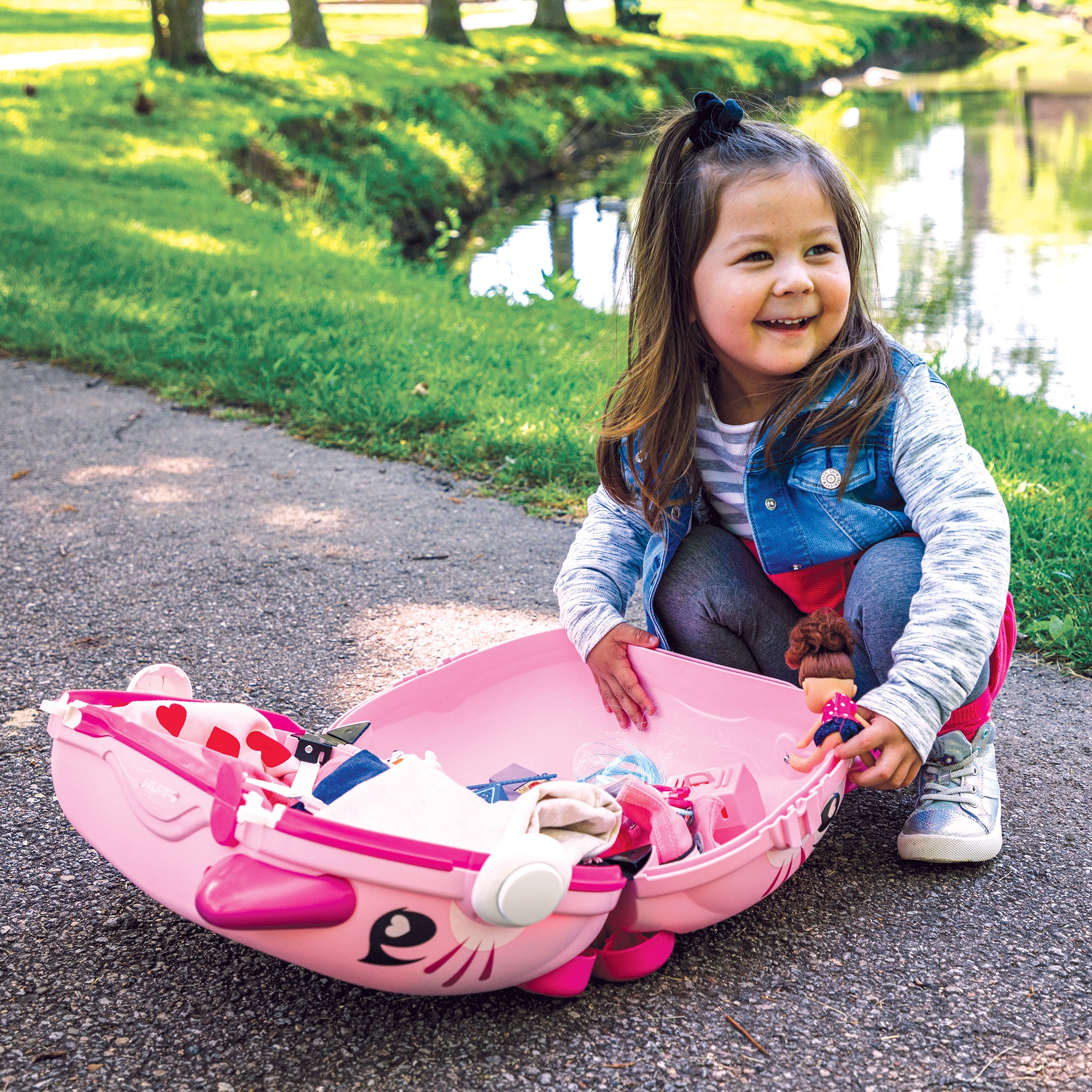 Huffy Kitty Pink Pack N Fun Carry-on Luggage for boys and girls