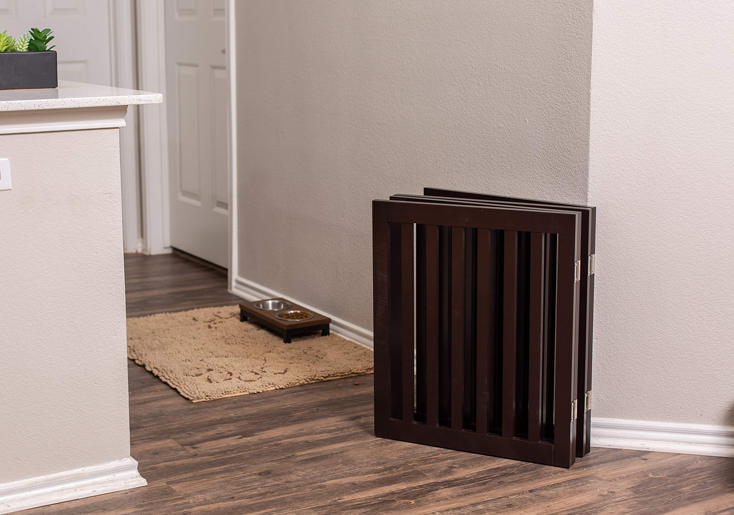 KAINSY Wood Freestanding Pet Gate， Home Traditional Pet Gate 4 Panel - 24 Inch Step Over Fence - Free Standing Folding Z Shape Indoor Doorway Hall Stairs Dog Puppy Gate