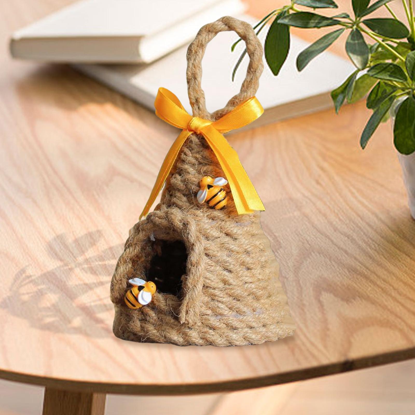 Garden Hanging Bird House with Rope Hideaway Resting Place for Cardinals Bluebirds Hummingbirds Finches Cages Decoration ， Cone