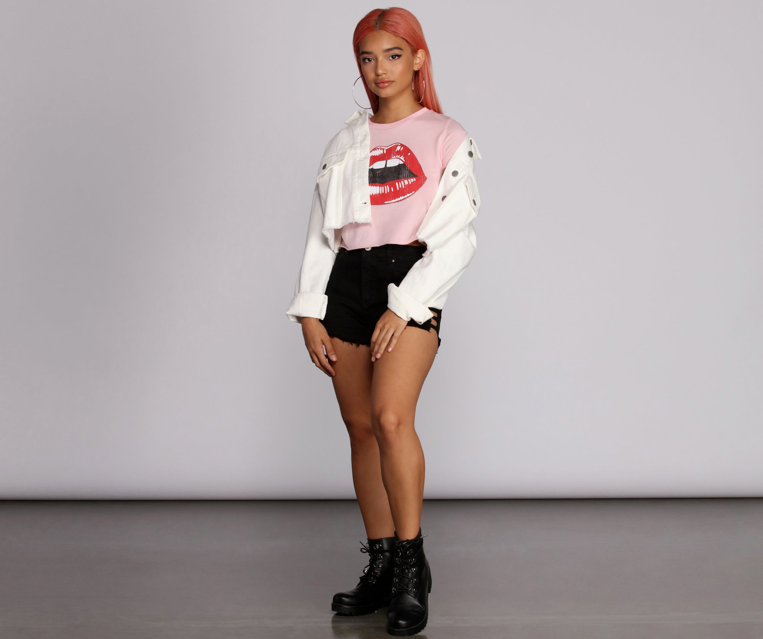 Mind The Gap Graphic Tee