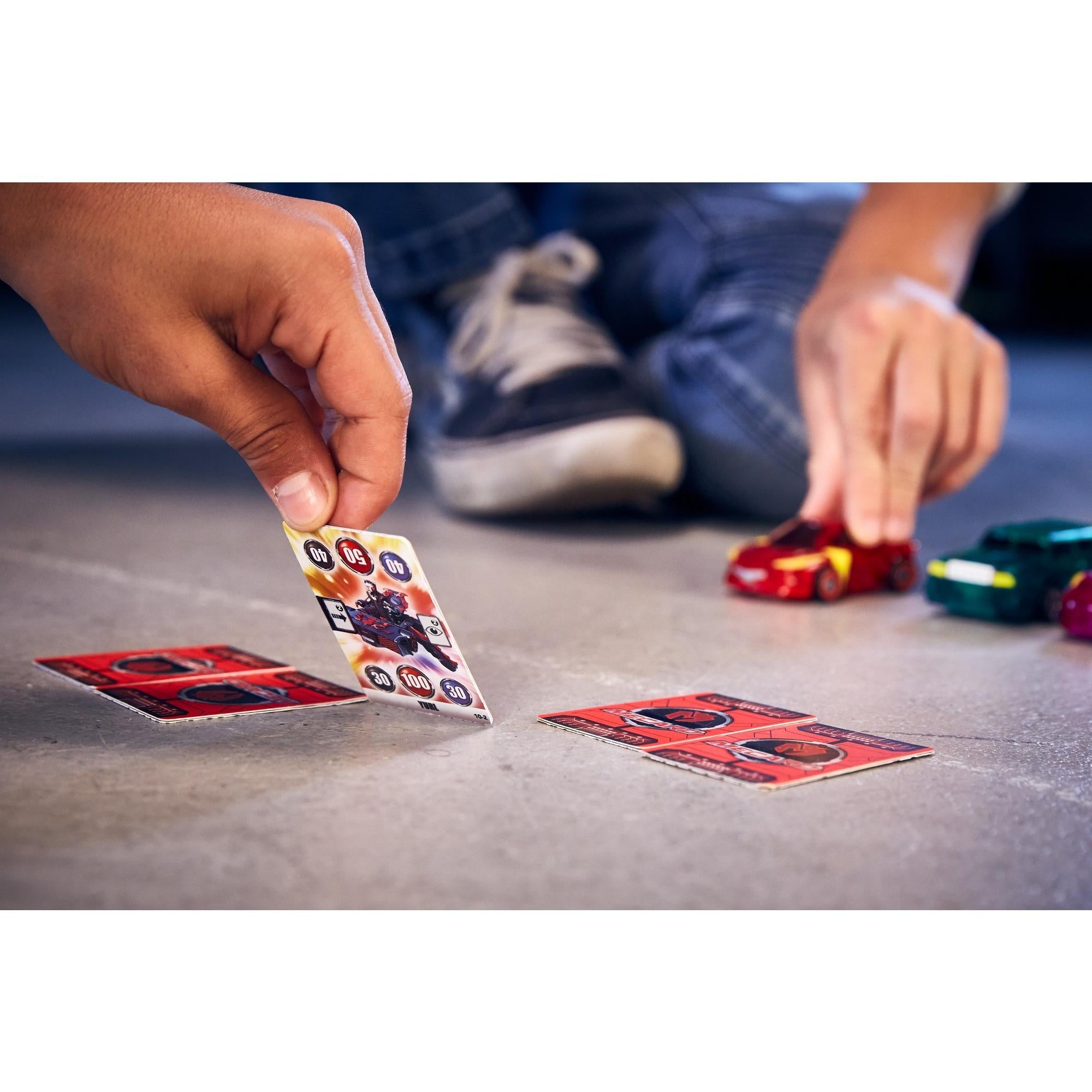 Mecard Venoma Deluxe Mecardimal Figure