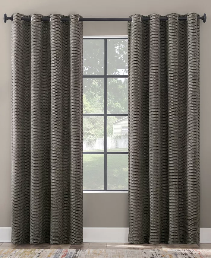 Scott Living Rafaela Woven Pattern Chenille 100% Blackout Grommet Curtain Panel， 50