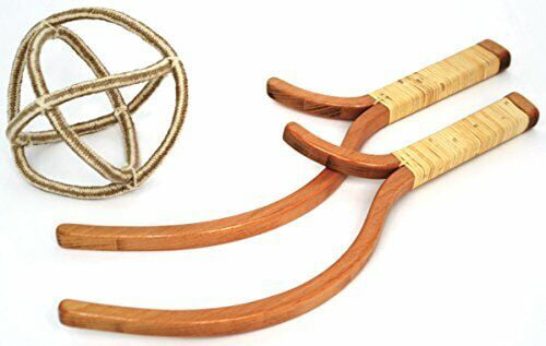 Jabbit Classic Outdoor Game - Toss and Catch Game with Wooden Launchers and Rope Ball - Ages 6+