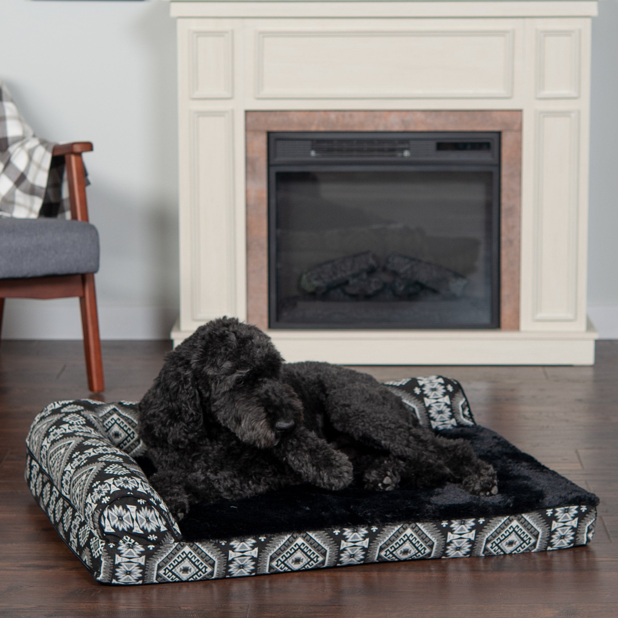 FurHaven Pet Dog Bed | Deluxe Memory Foam Southwest Kilim L-Shaped Chaise Couch Pet Bed for Dogs and Cats， Black Medallion， Large