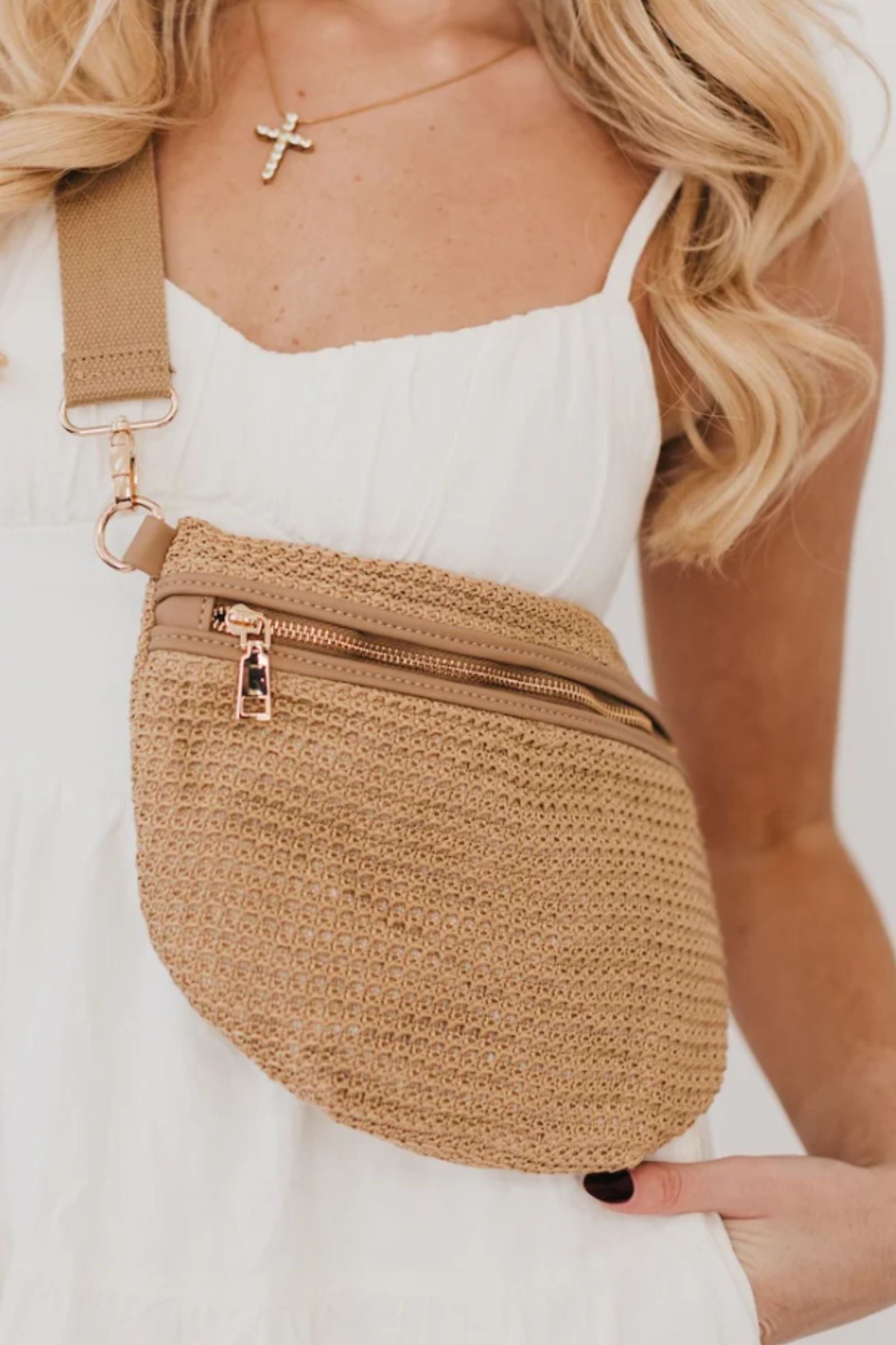 PRE-ORDER Rachel Raffia Bum Bag shipping apx 4/30