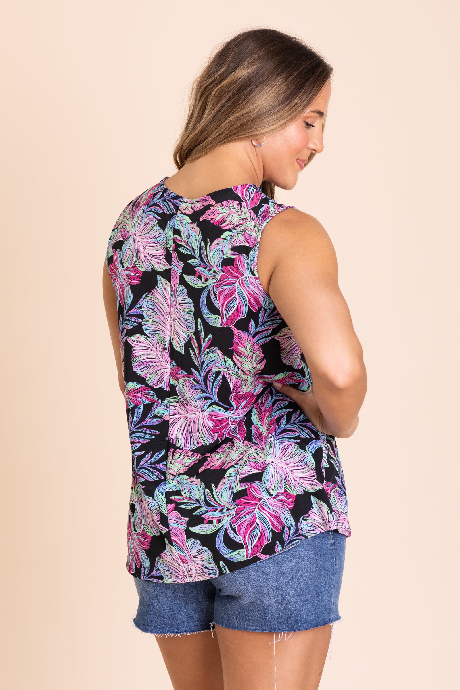 Black Multicolor Print Ivy Wrinkle Free Top