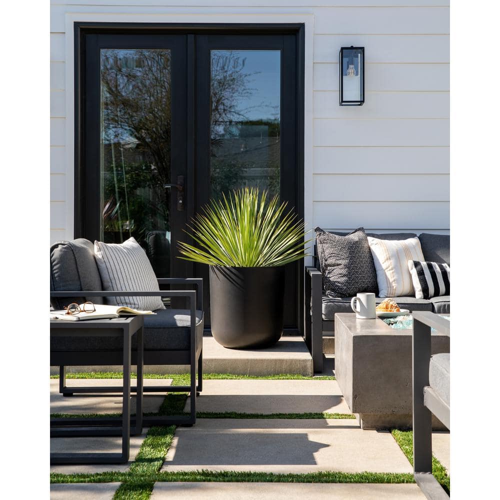 Veradek Kona 20 in. Round Black Plastic Planter (2-Pack) KNV20B-2PK