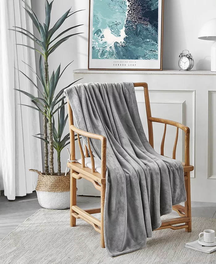 Nautica CLOSEOUT! Solid Ultra Soft Plush Micro Flannel Throw， 70