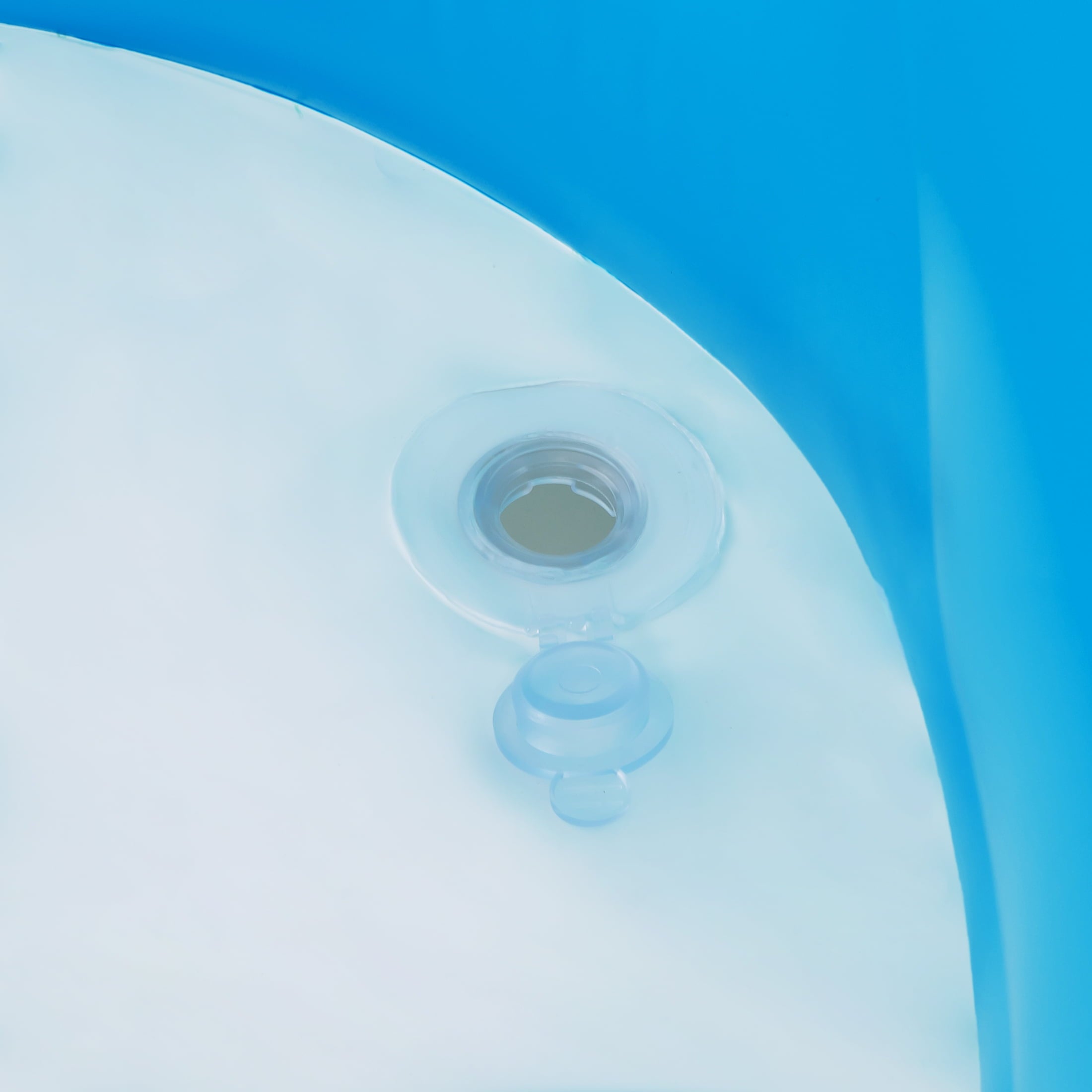 Play Day Inflatable Lagoon Family Pool， 8-shaped， Transparent Sidewalls， Ages 3+， Unisex