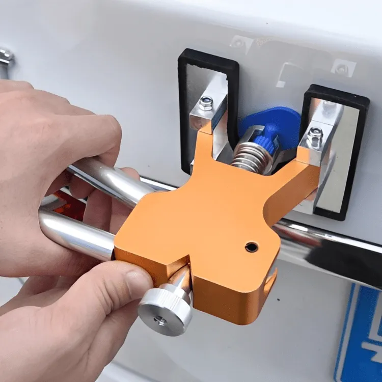 Gear Guds Dent Puller