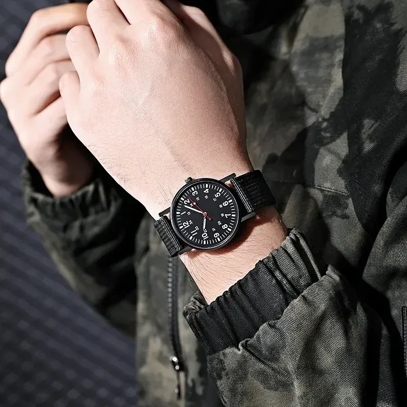 LIUYANGTIAN Luxury Design Men Watches Luminous Hand Wind Alloy Men's Winner Watch Exquisite Compact Wrist Watch Men Relogios Masculino