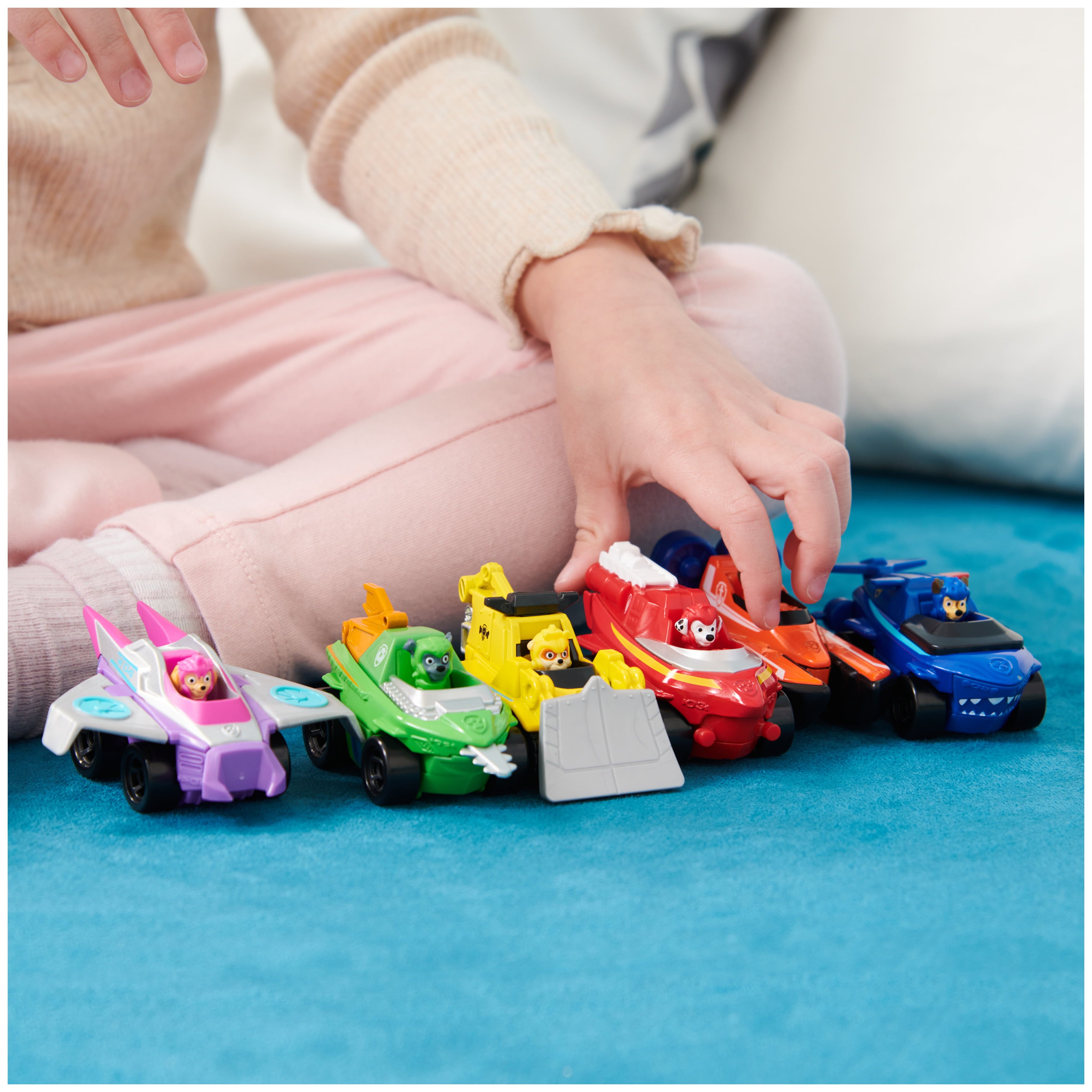 PAW Patrol Aqua Pups， True Metal Skye 1:55 scale Die-Cast Toy Car for Ages 3 and up