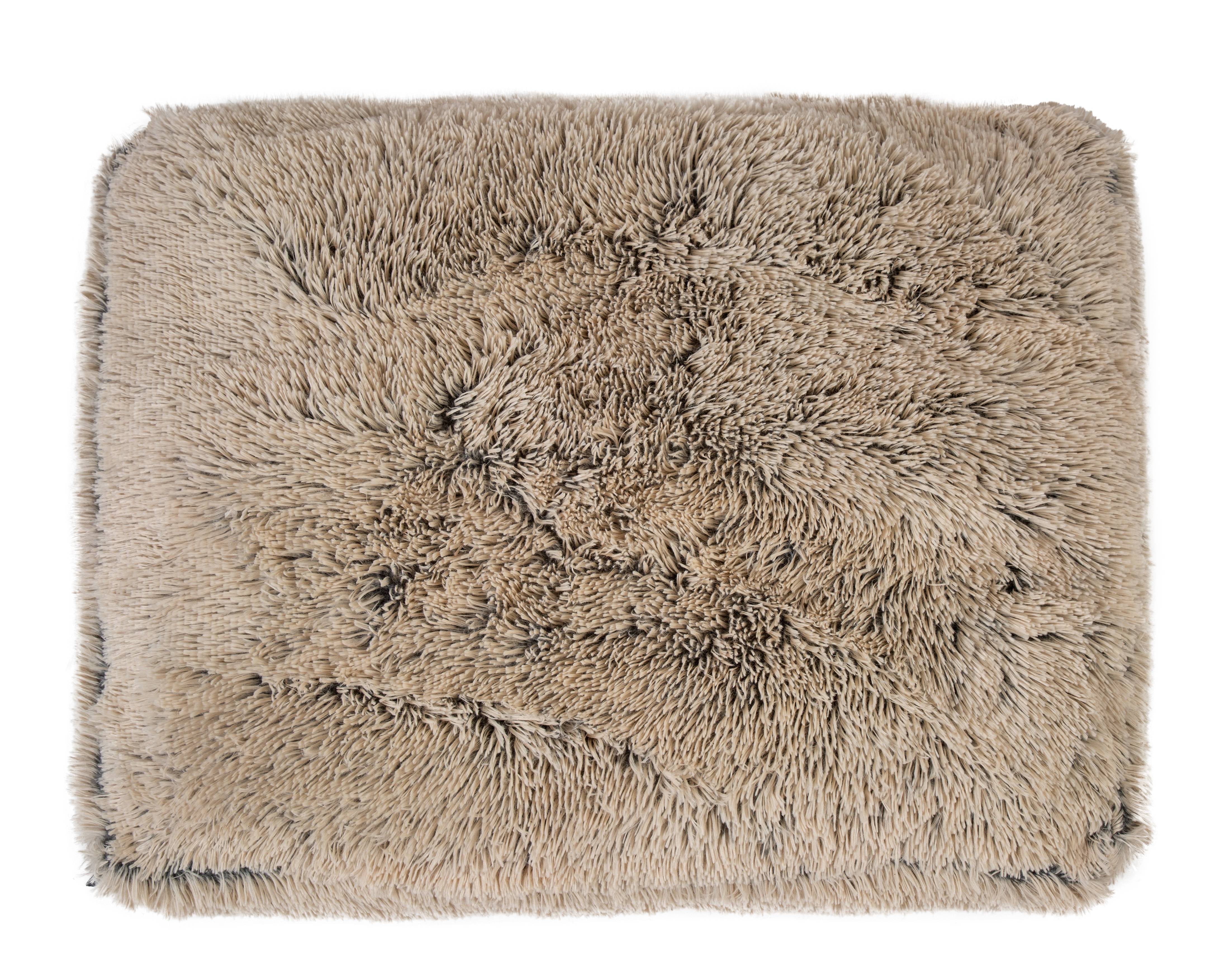 Serta Dog Bed， Luxe Plush Fur Memory Foam， ， Large