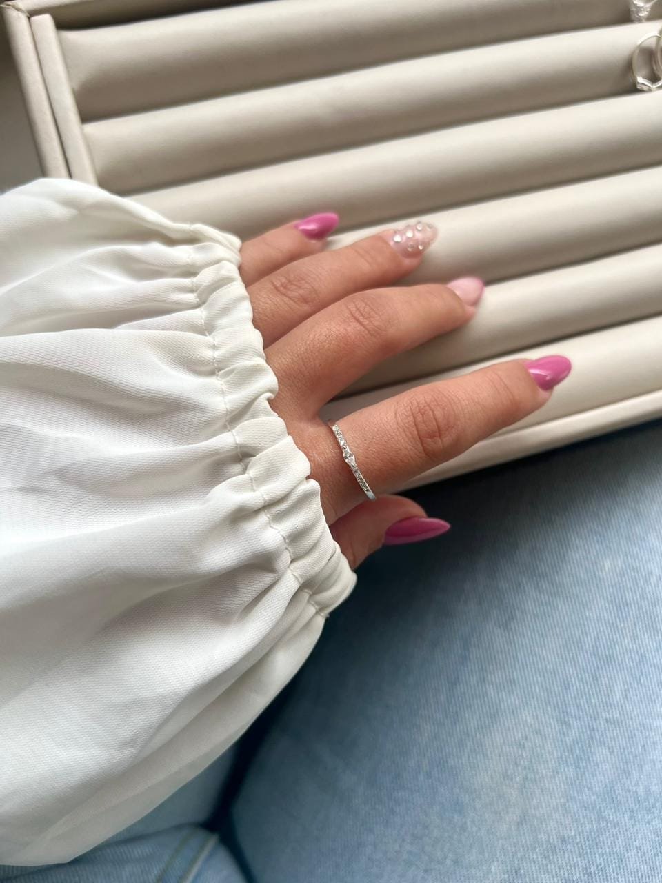 Solitário Pedra Oval Cravej.