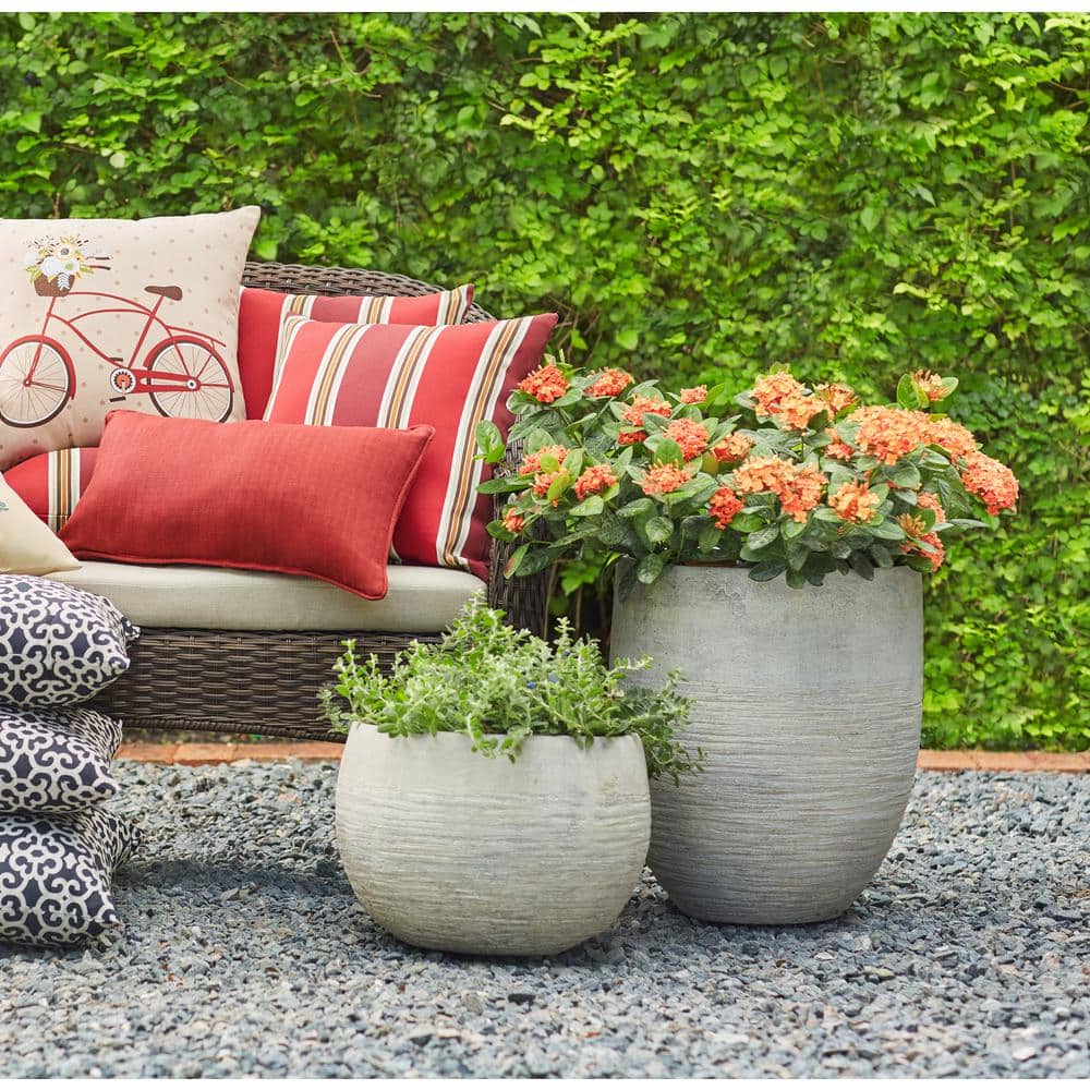 Southern Patio Unearthed Large 17 in. x 19 in. 54 qt. Fiberglass Tall Outdoor Planter GRC-049425A