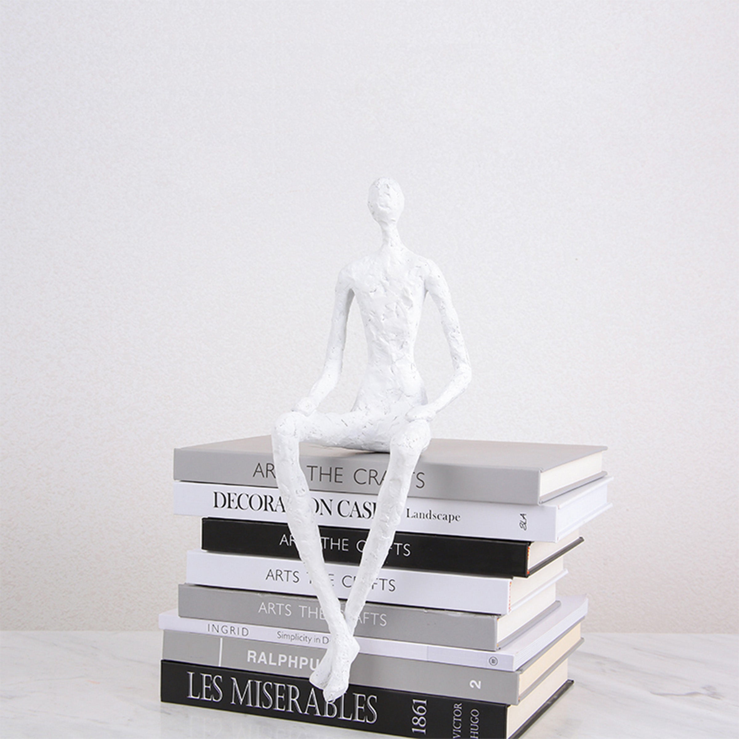 Pre Order 25 Days Delivery White Figure Resin  Decoration Fa-Sz2033B