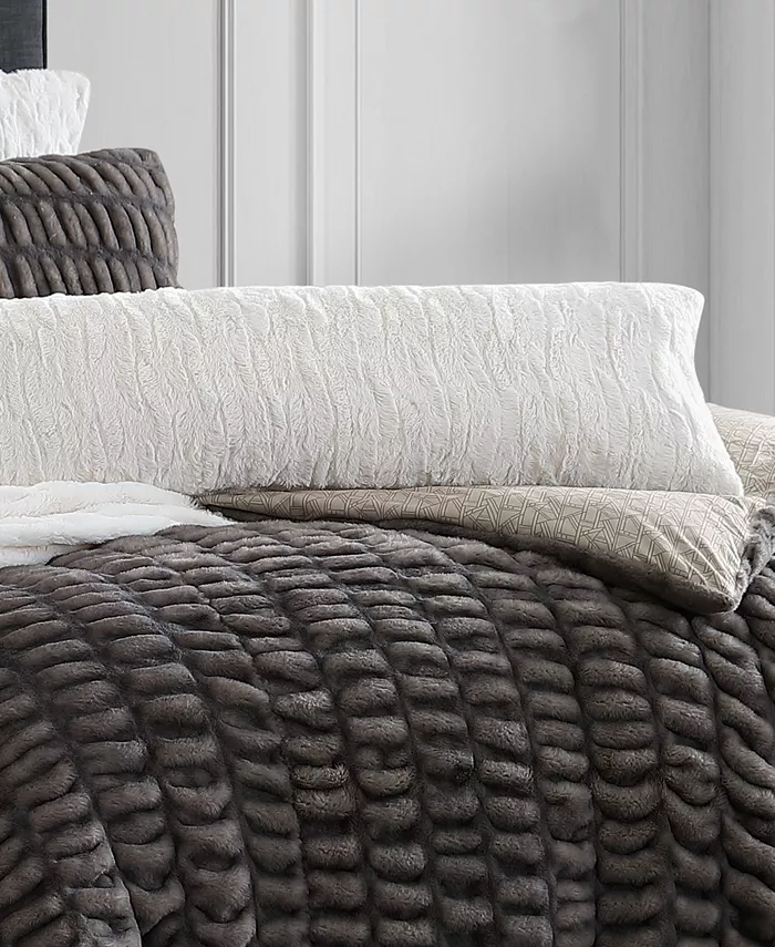 KARL LAGERFELD PARIS Soft and Warm Heavenly Decorative Pillow， 12