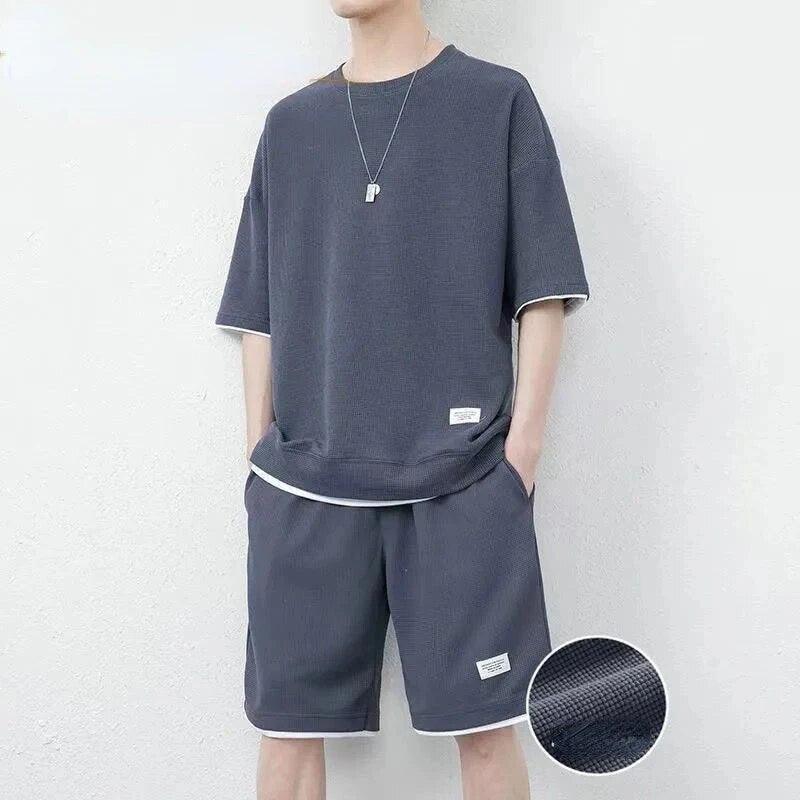 Conjunto Unissex CoolBreeze™ em Seda Gelo com Camiseta + Shorts