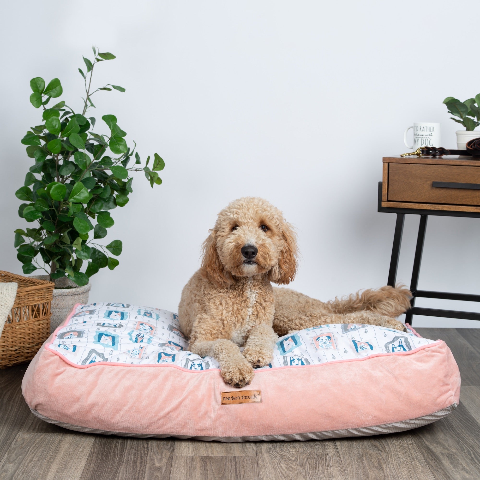 Modern Threads Large Orthopedic Memory Foam Pillow Dog Bed， Potraits