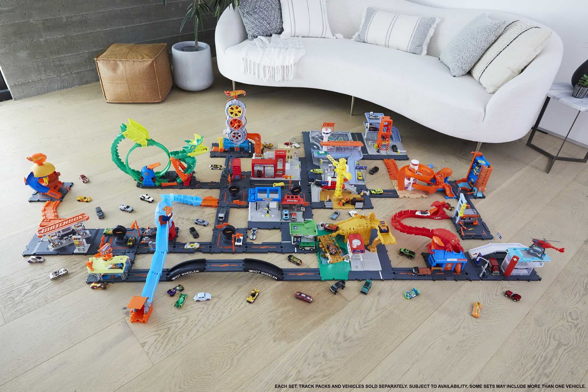 Hot Wheels City Downtown Repair Station Playset， with 1 toy Car