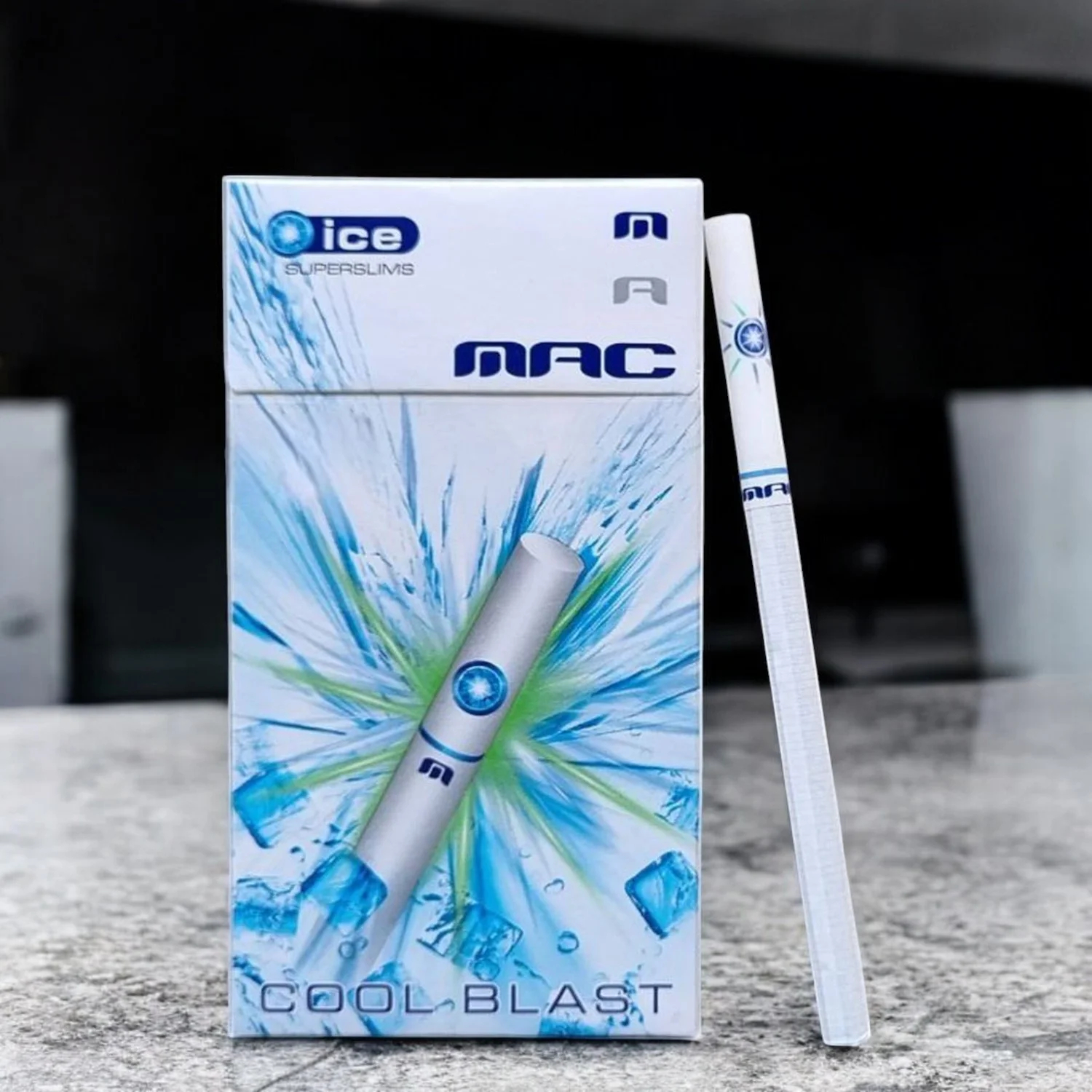 MAC Super Slims Cool Blast