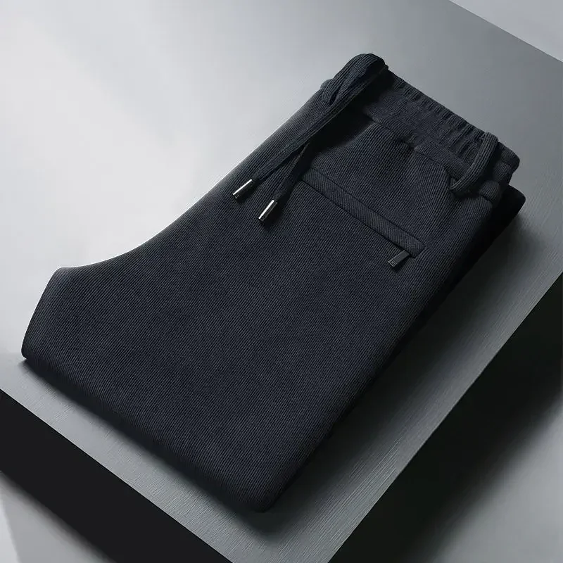 Calça Winston™ em Veludo Cotelê com Cintura Elástica / Um Esporte Fino Versátil com Conforto Térmico e Liberdade!