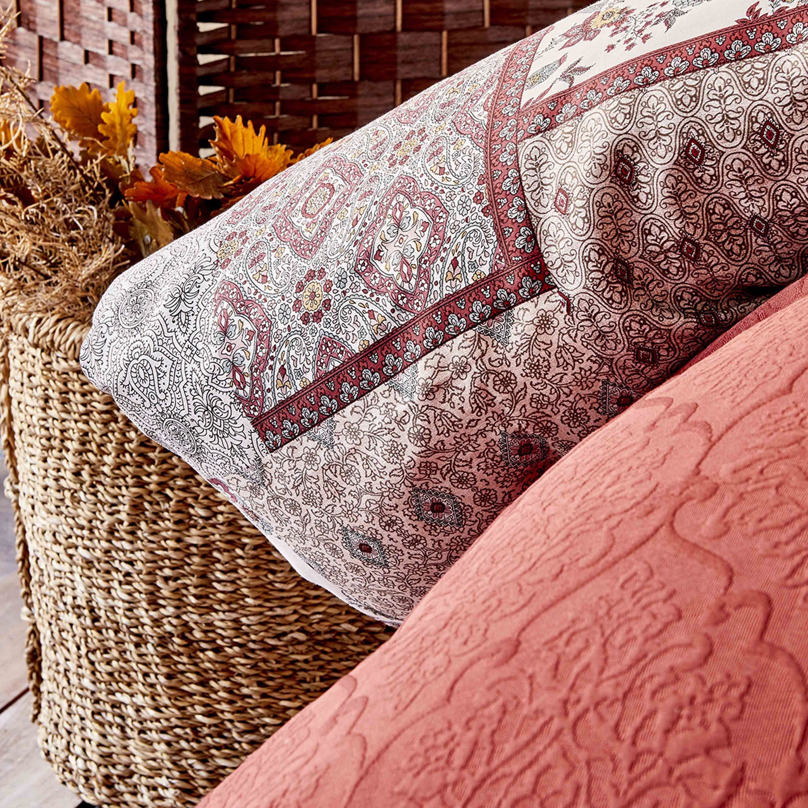 Maryam Bordo  Set  200.15.01.0056