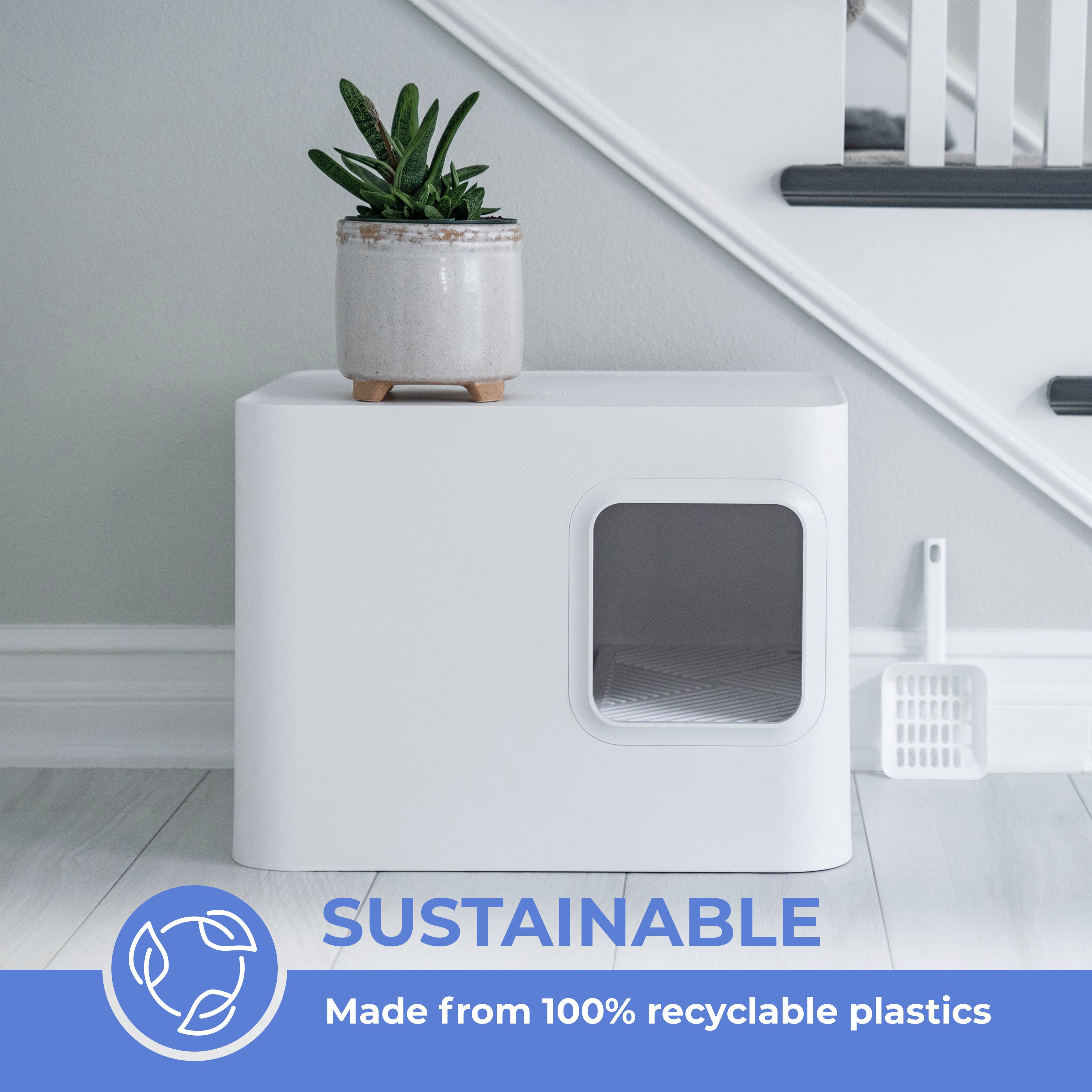 Meowy Studio Loo Cat Litter Box All in One Cover Litter Filter Plate Scoop and Holder in Aspen White