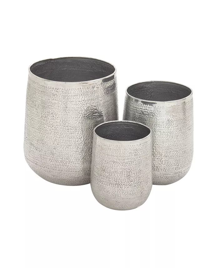 Rosemary Lane Set of 3 Silver Aluminum Glam Planter， 21