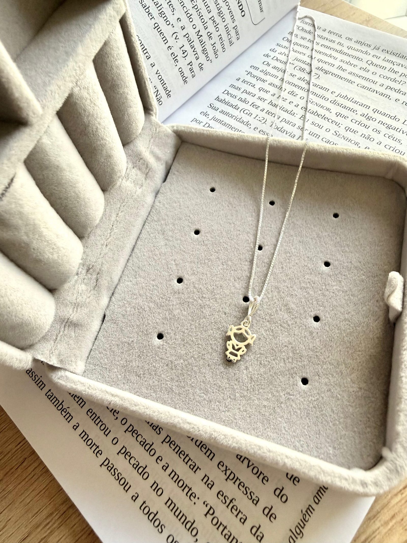 Colar Pingt. Menina Liso