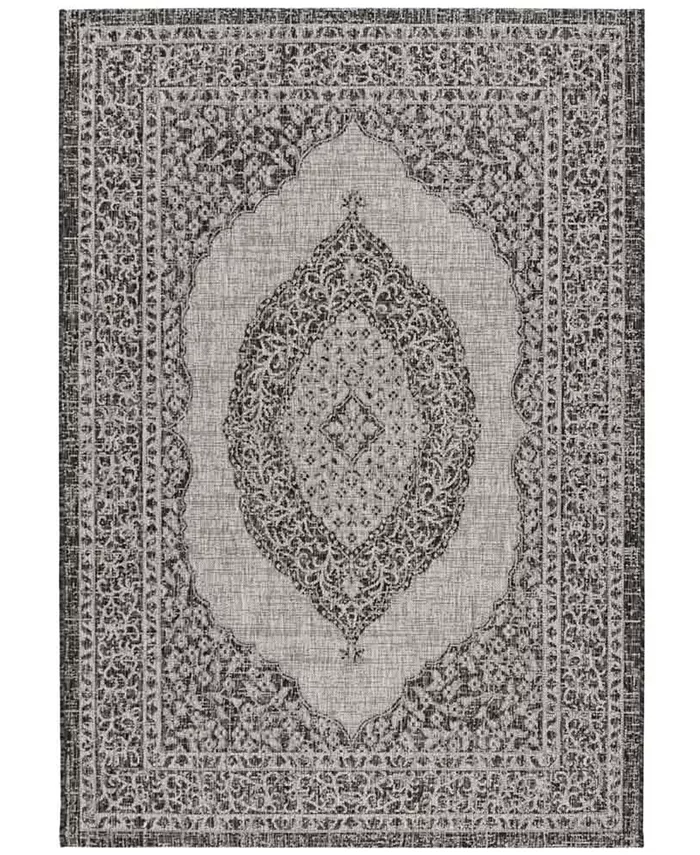 Safavieh Courtyard Light Gray and Black 4' x 5'7