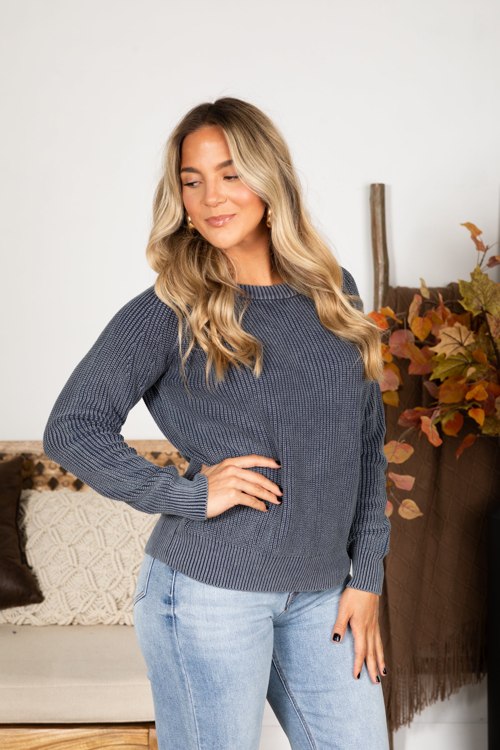 Washed Yarn Crewneck Pullover Sweater
