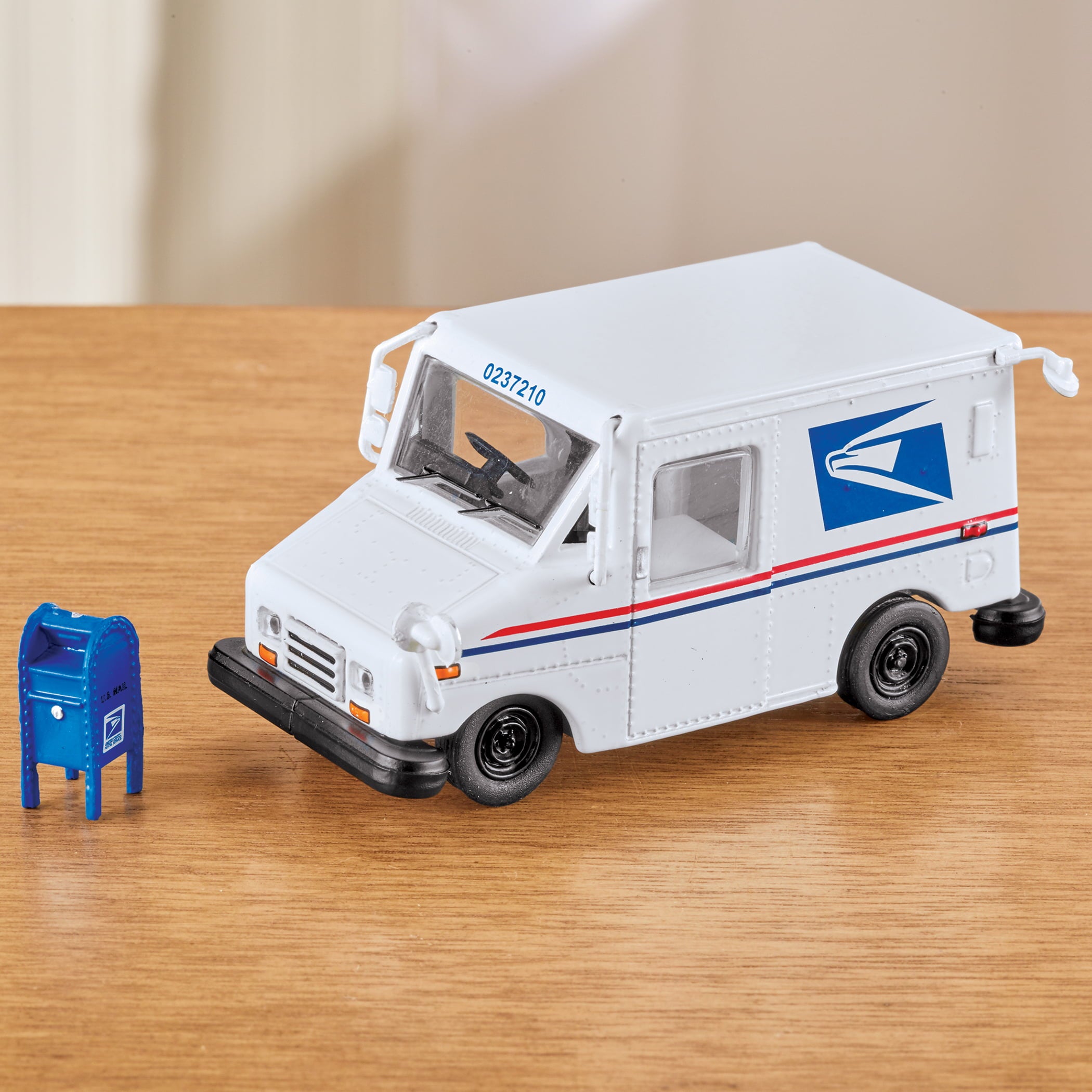 Collections Etc USPS Die-Cast Collectible Delivery Truck with Mailbox