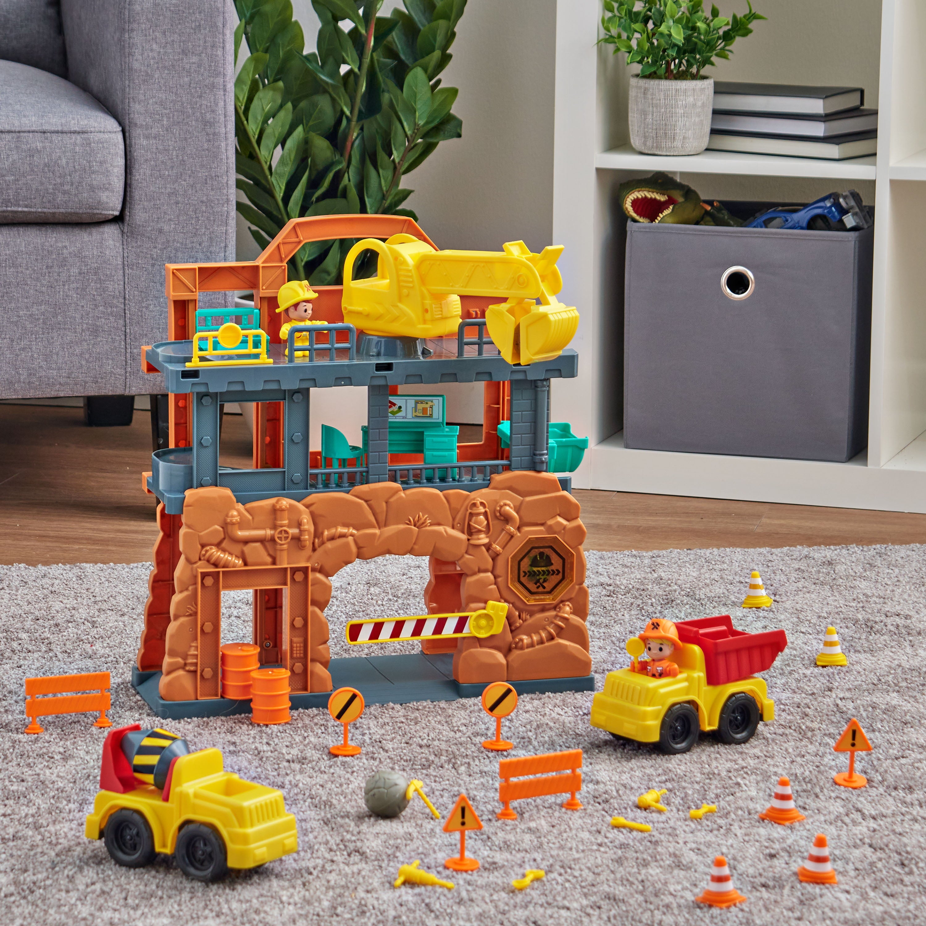 Kid Connection Mega Construction Site Play Set， 33 Pieces