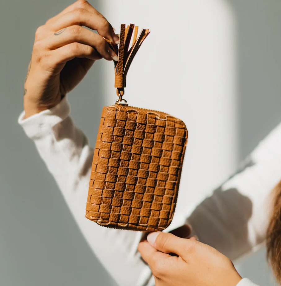 PRE-ORDER Wynona Woven Wallet shipping apx 4/30