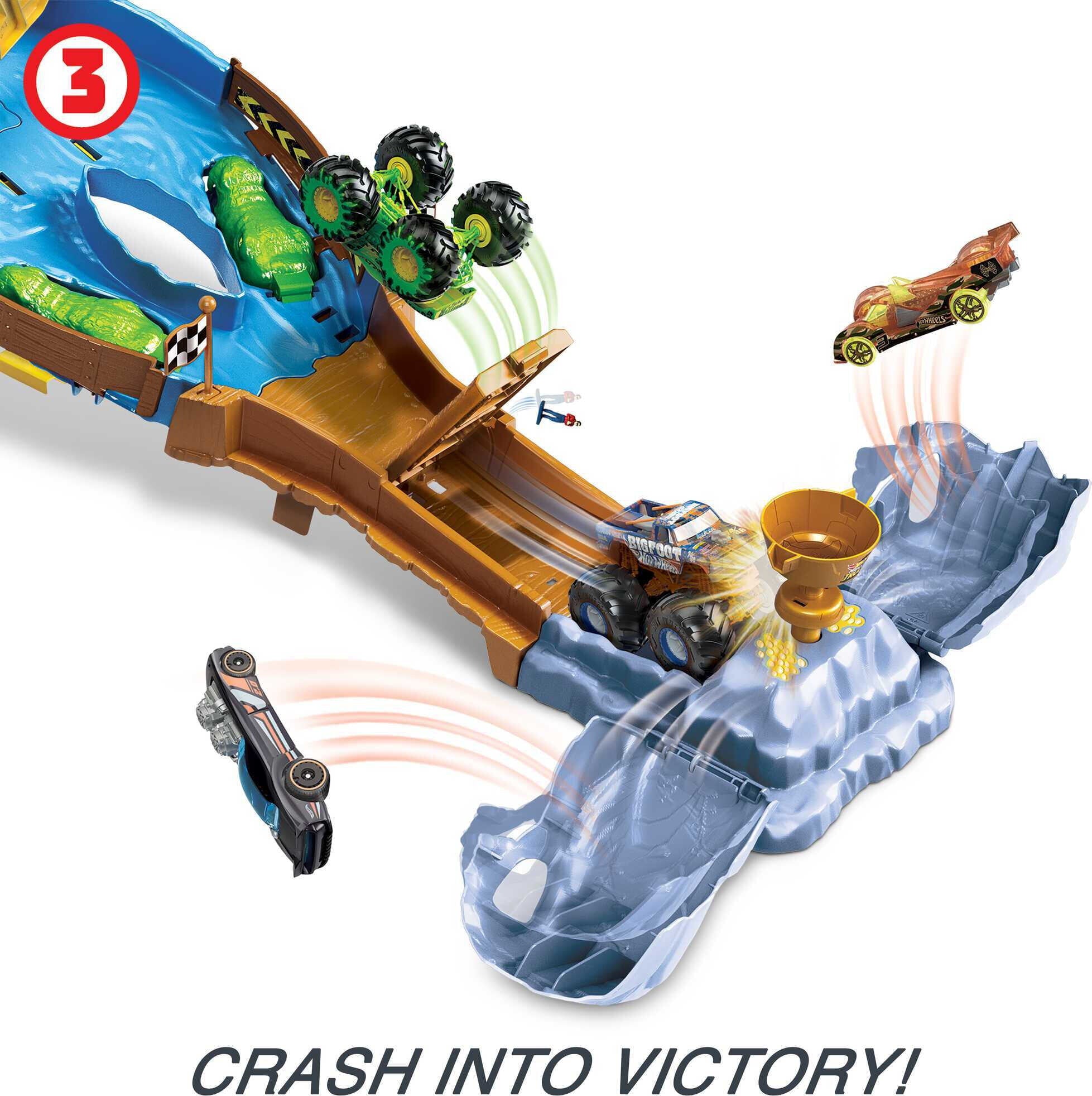 Hot Wheels Monster Trucks Wreckin' Raceway Playset with 2 Toy Trucks Bigfoot and Gunkster