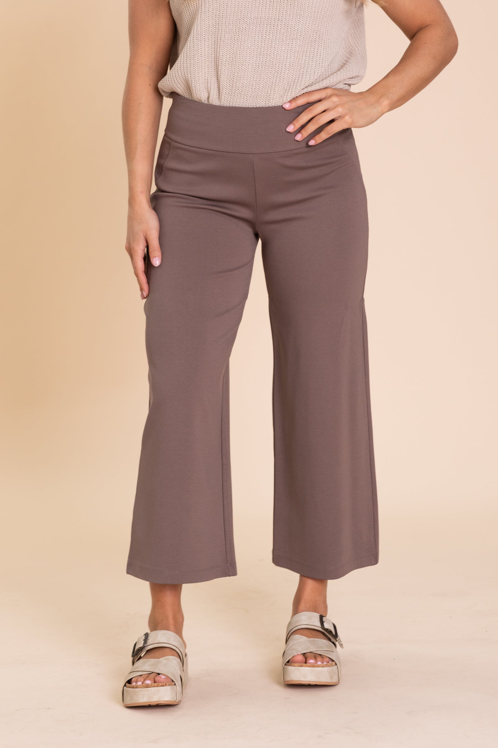 The Magic Cropped Wide Leg Pant