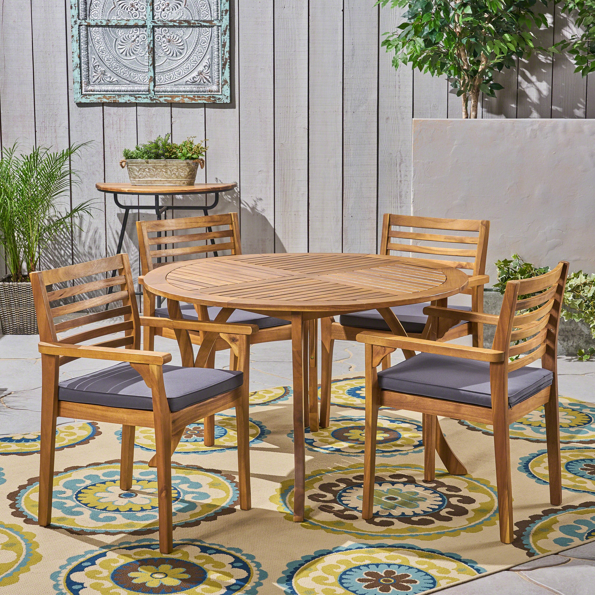 Phoenix Outdoor Acacia 4-Seater Dining Set with Cushions and 47