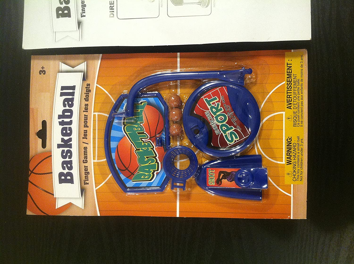 Basketball Finger Sports Game with Complete Basketball System， Shooting Pad， and 3 Mini Basketballs